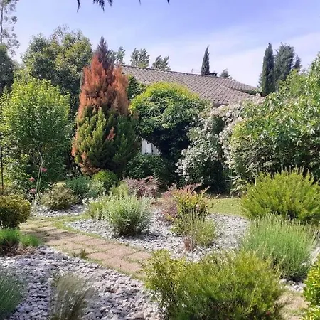 Сasa de vacaciones Mas De Charme Jas De Piscine Proche Les Vans Ruoms Gorges Ardeche Berrias-et-Casteljau